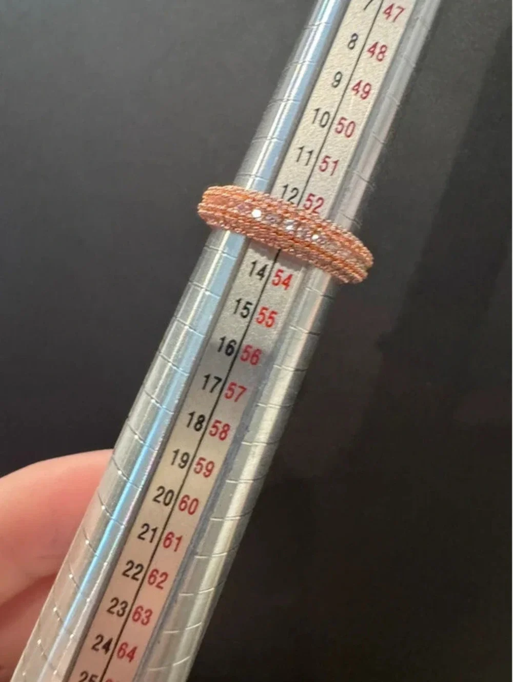 Beautiful fashion ring, rose gold tone 6.5 pavé style